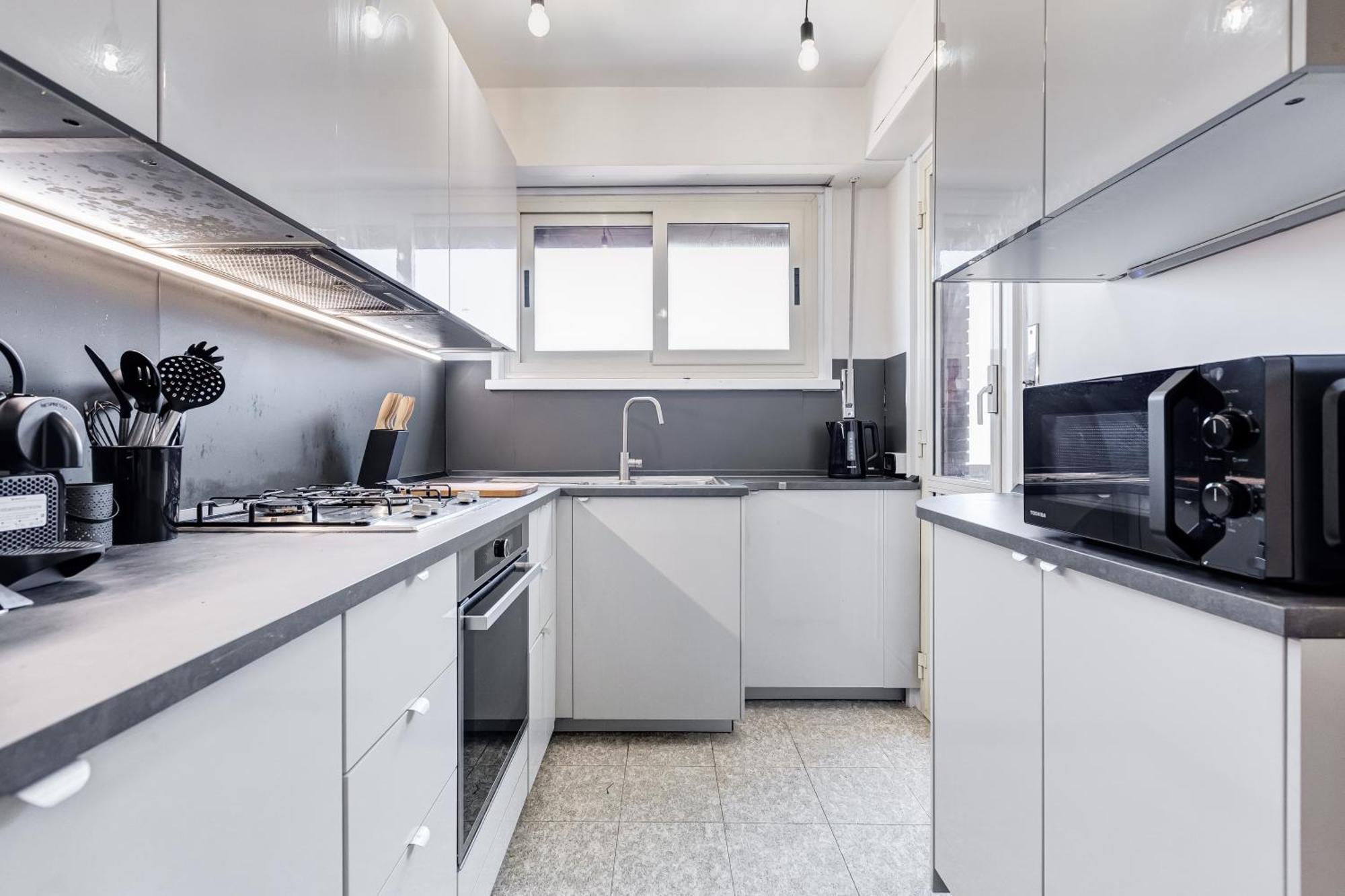 Appartement Moderno Sopra Metro A E Parco Degli Acquedotti *